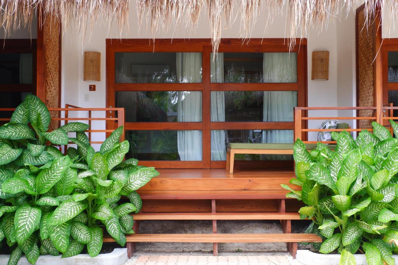 Las Palmas Villas And Casitas Siargao Хенерал Луна Екстериор снимка