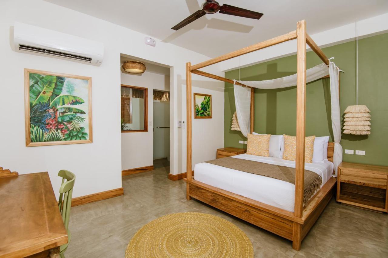 Las Palmas Villas And Casitas Siargao Хенерал Луна Екстериор снимка