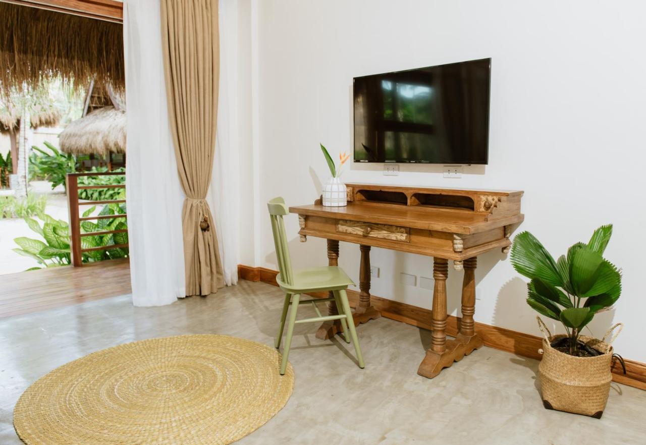 Las Palmas Villas And Casitas Siargao Хенерал Луна Екстериор снимка