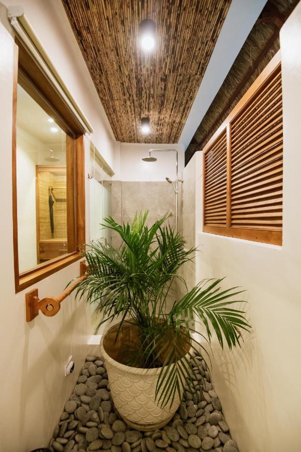 Las Palmas Villas And Casitas Siargao Хенерал Луна Екстериор снимка